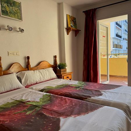 Apartamentos Turisticos Yamasol Фуэнхирола Экстерьер фото